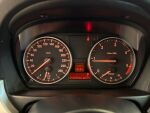 BMW 320 2009 Ruskea (beige)