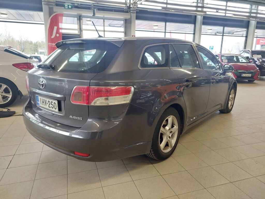 Toyota Avensis 2009 Harmaa