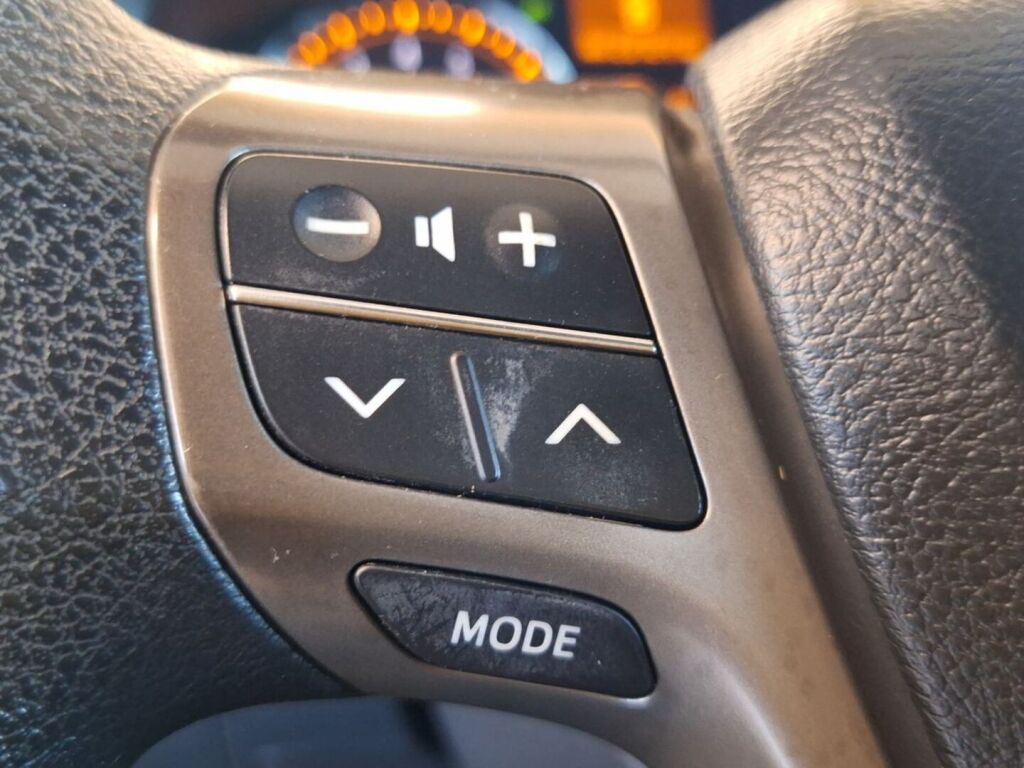 Toyota Avensis 2009 Harmaa