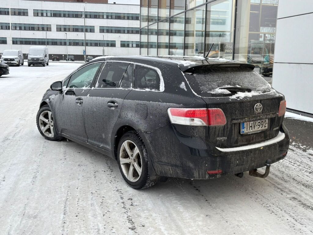 Toyota Avensis 2009 Musta