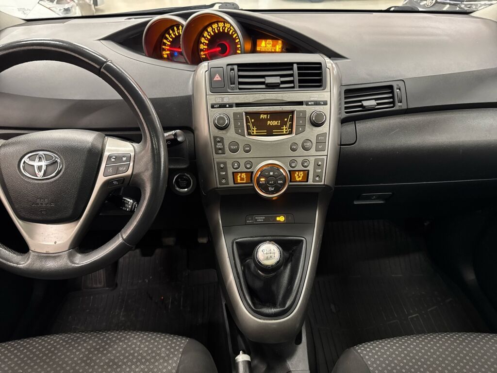Toyota Verso 2009 Hopea