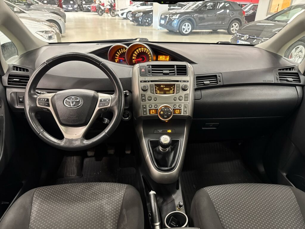 Toyota Verso 2009 Hopea