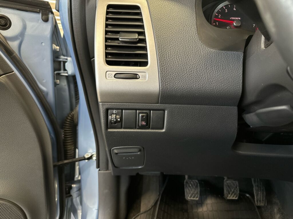 Suzuki Liana 2006 Sininen