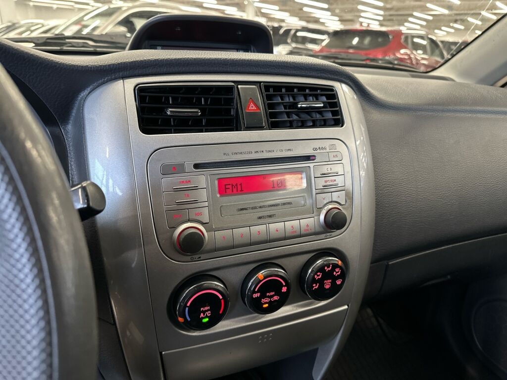 Suzuki Liana 2006 Sininen