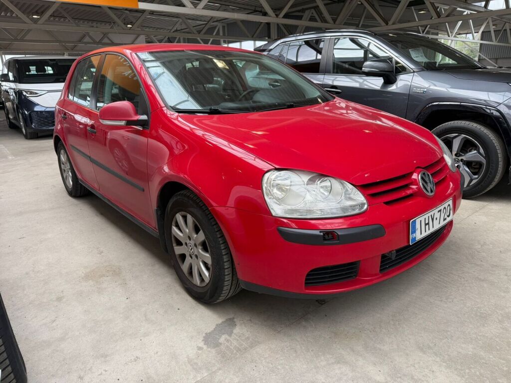 Volkswagen Golf 2006 Punainen