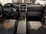 Dodge Nitro 2007 Musta