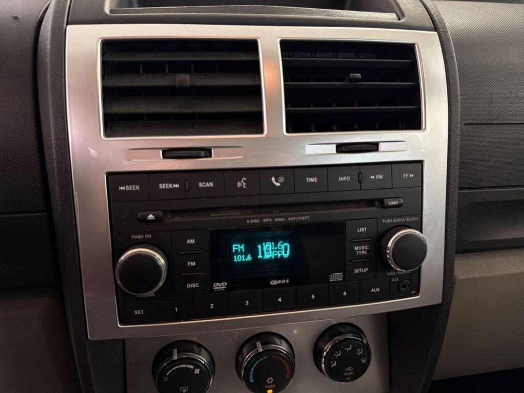 Dodge Nitro 2007 Musta