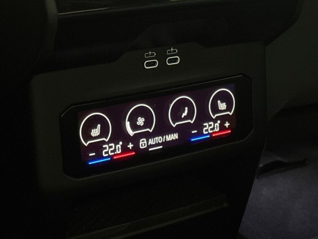 BMW i5 2023 Harmaa