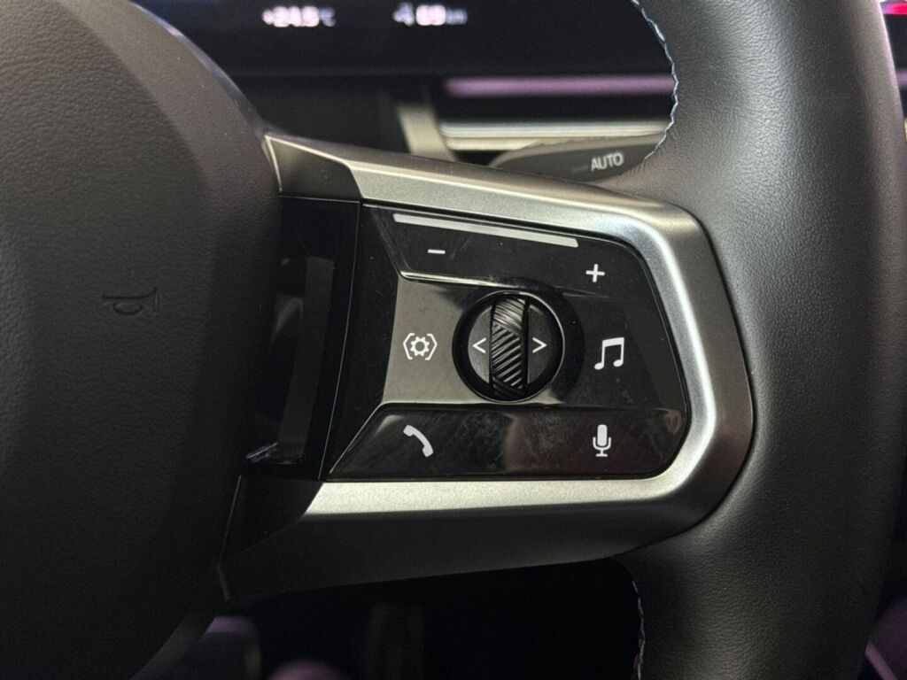 BMW i5 2023 Harmaa
