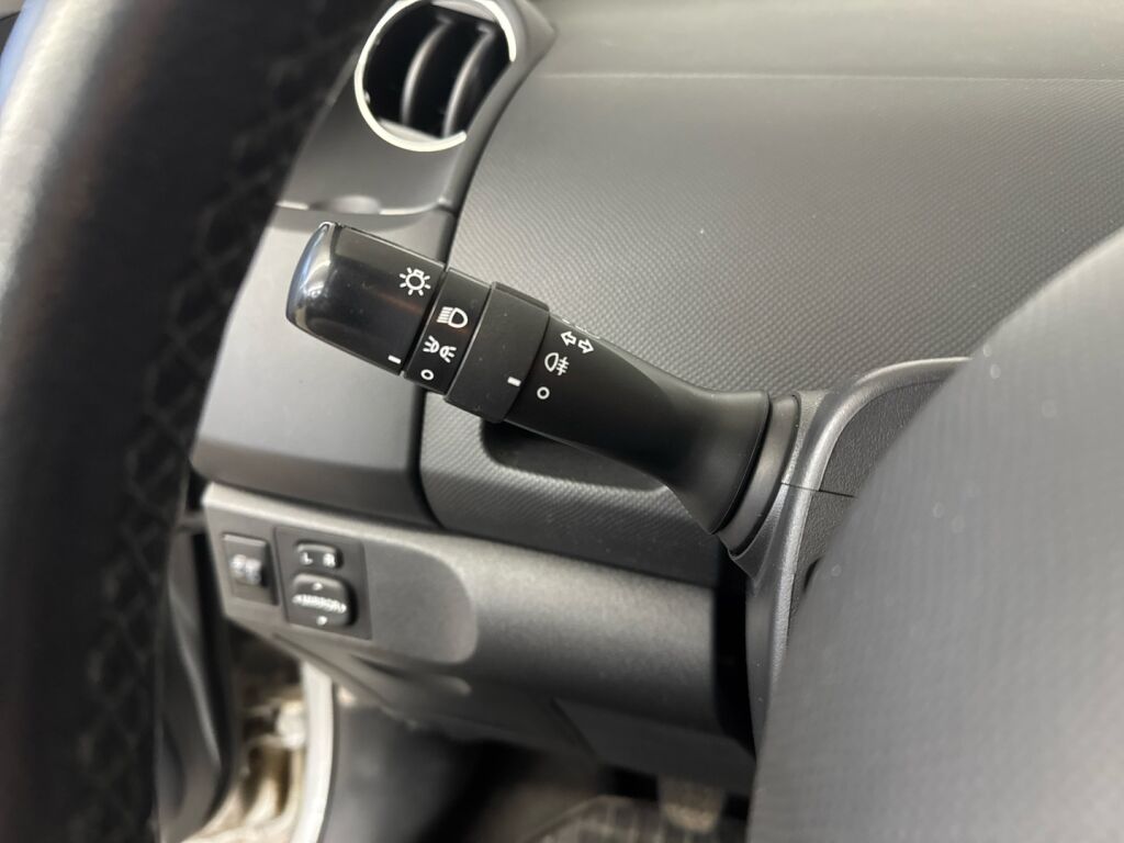 Toyota Yaris 2009 Hopea