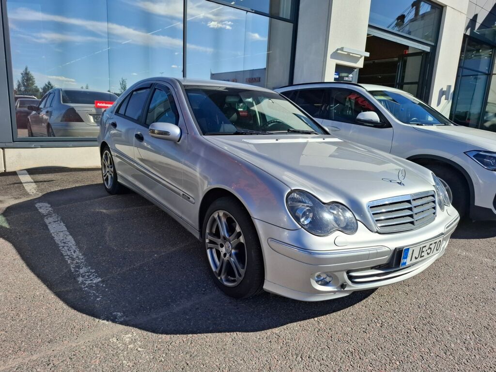 Mercedes-Benz C 2005 Hopea