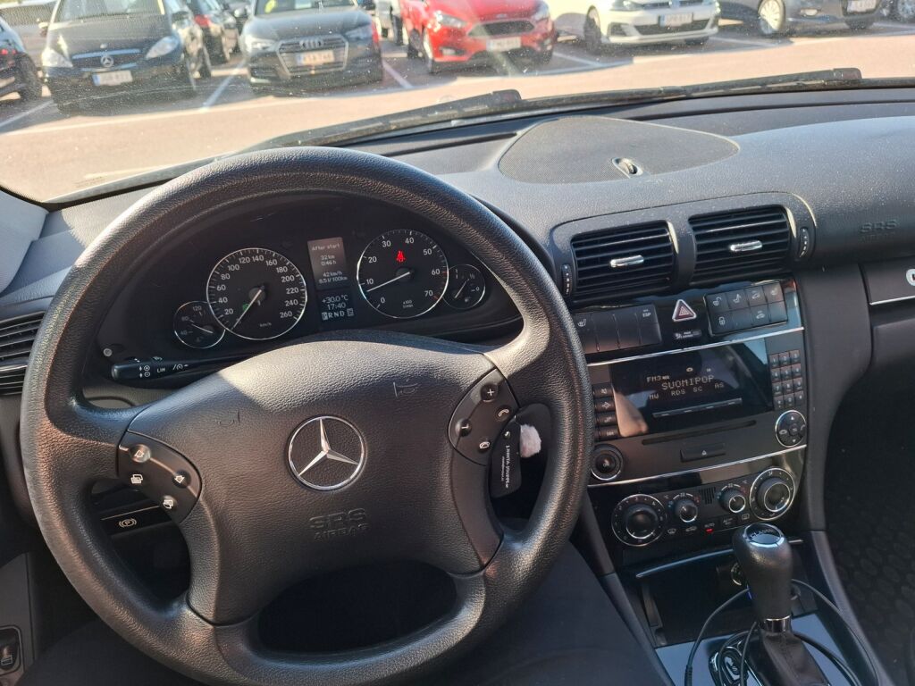 Mercedes-Benz C 2005 Hopea