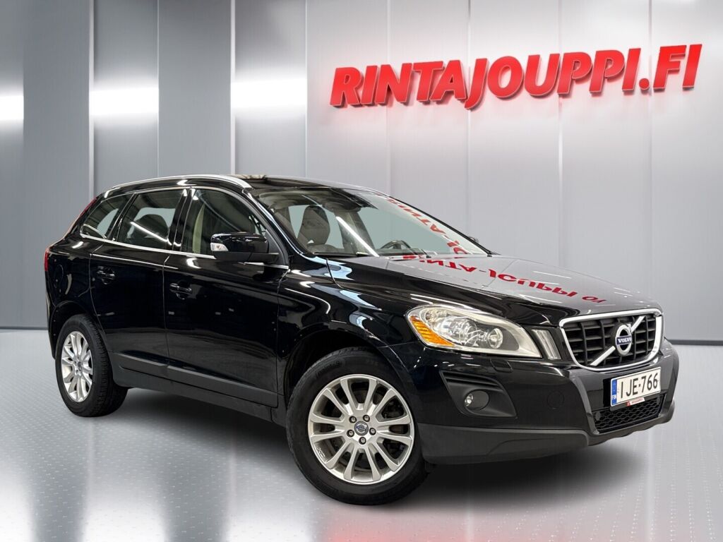 Volvo XC60 2009 Musta