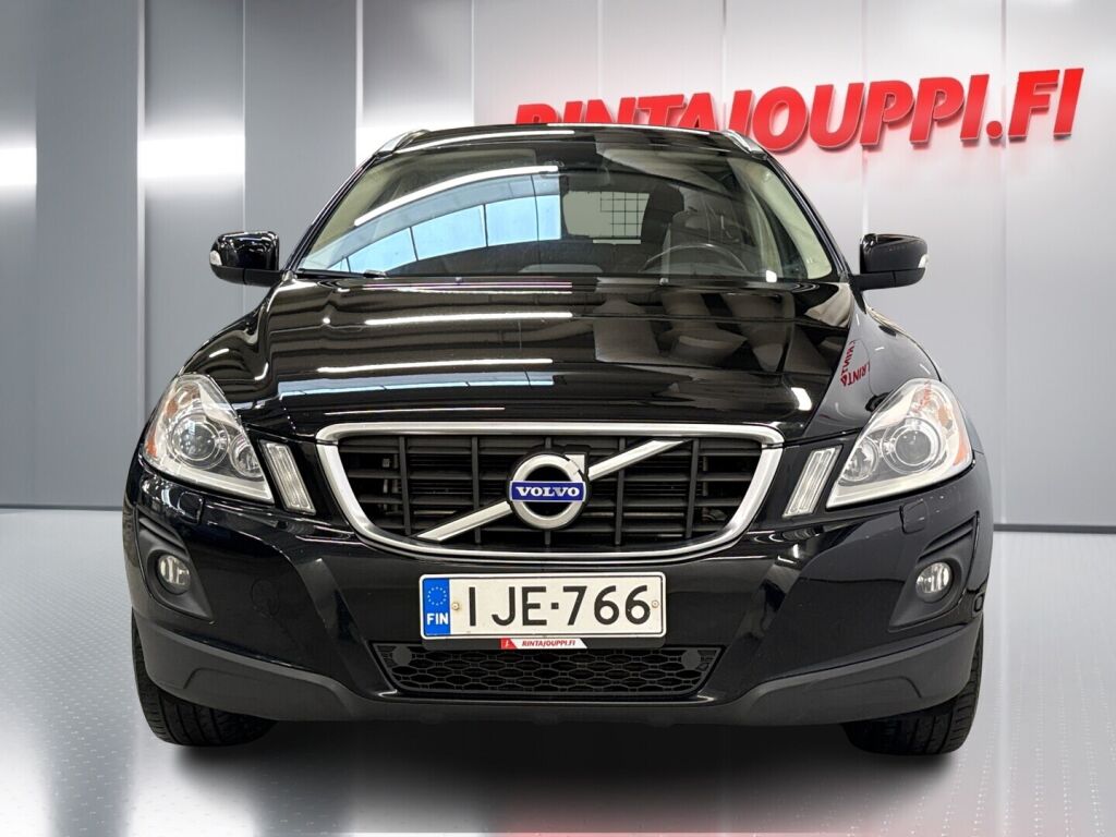 Volvo XC60 2009 Musta