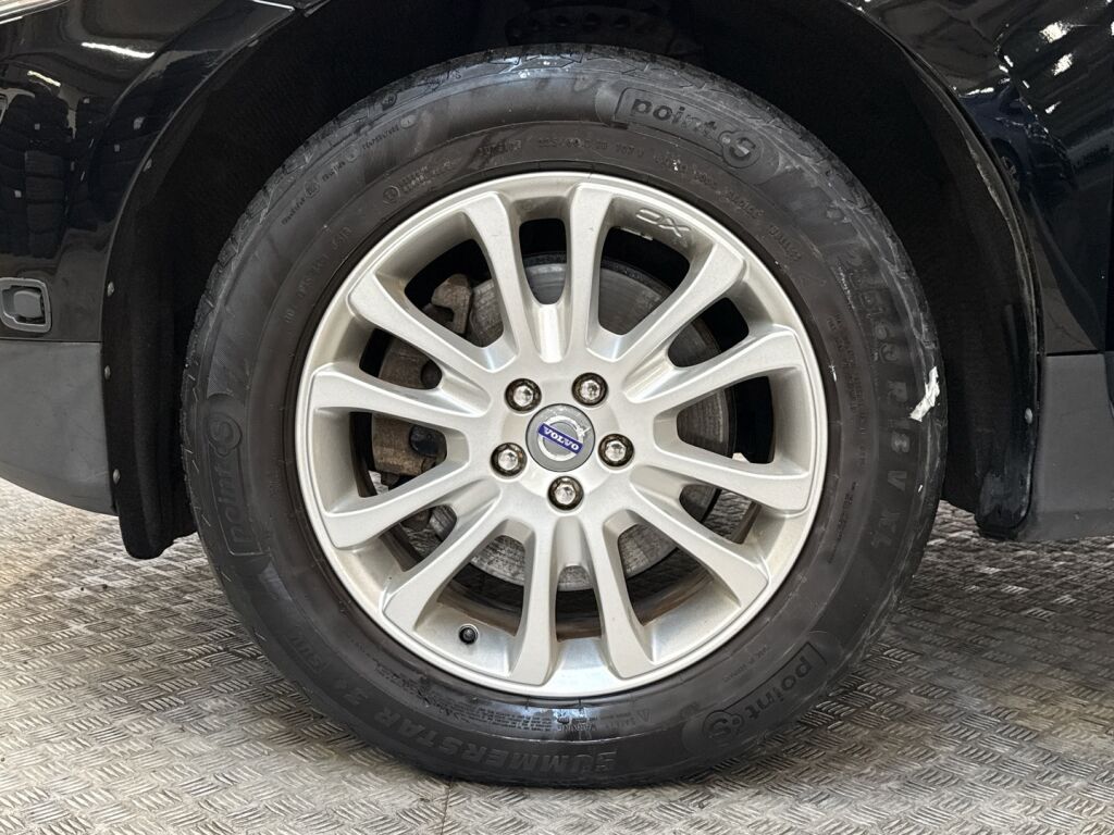 Volvo XC60 2009 Musta