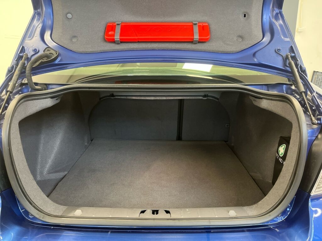 Volvo S40 2010 Met. Sininen