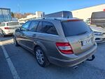 Mercedes-Benz C 2009 Ruskea (beige)