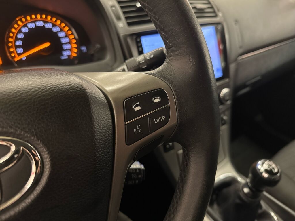 Toyota Avensis 2010 Harmaa