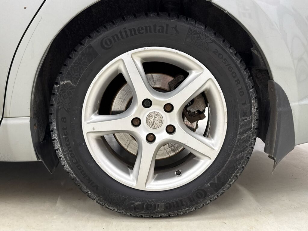 Toyota Avensis 2010 Harmaa