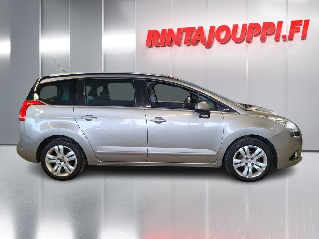 Peugeot 5008 2011 Harmaa