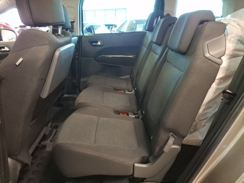 Peugeot 5008 2011 Harmaa