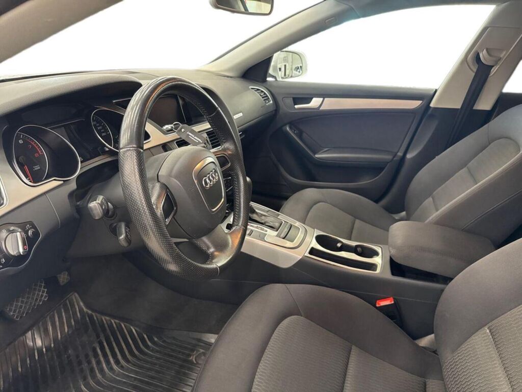 Audi A5 2011 Valkoinen