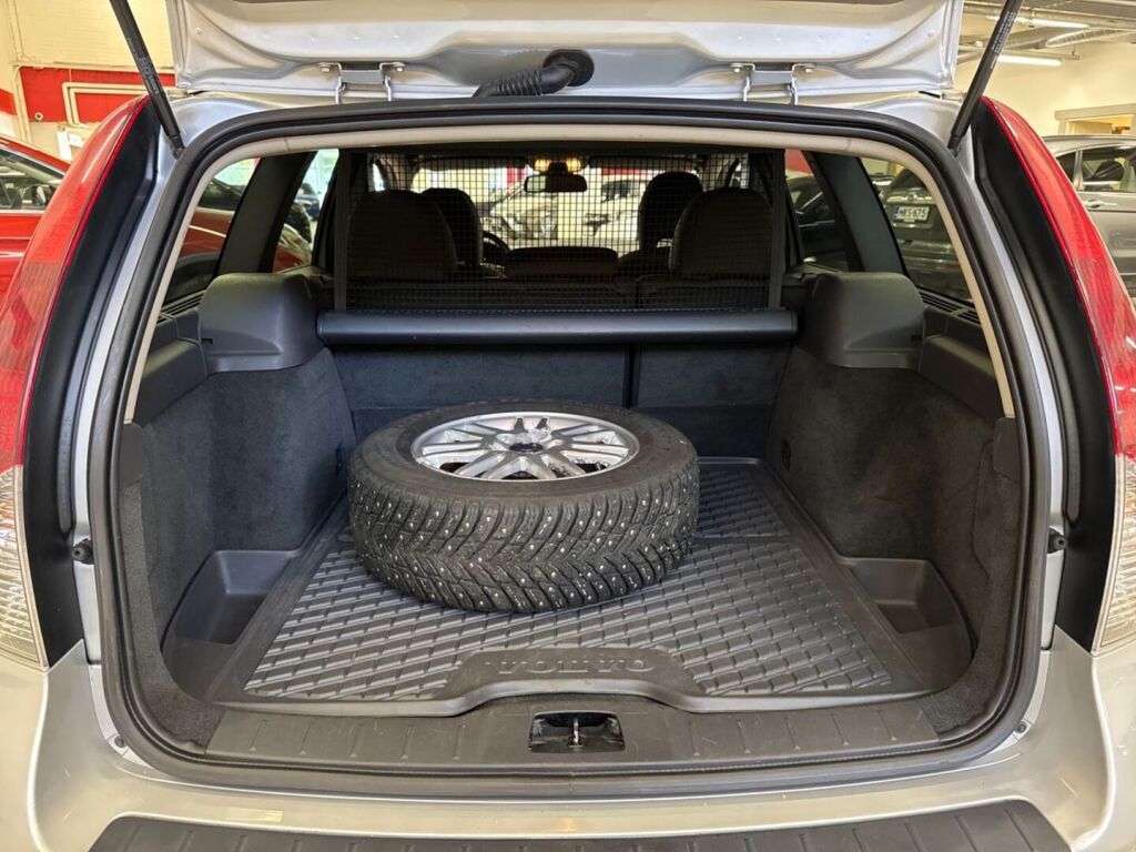 Volvo V50 2010 Harmaa