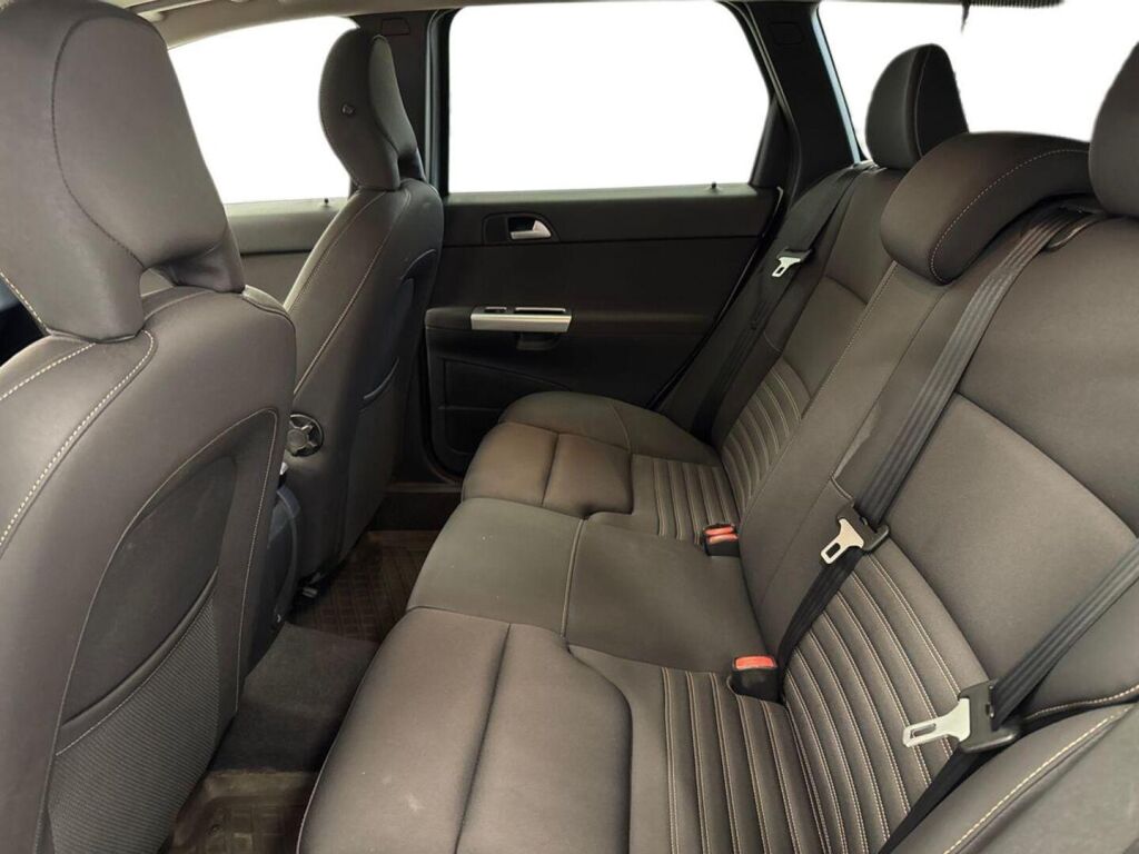 Volvo V50 2010 Harmaa