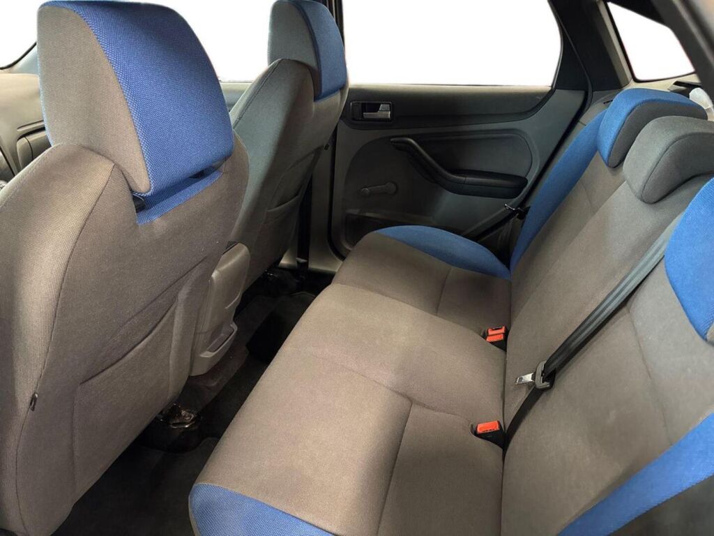 Ford Focus 2010 Sininen