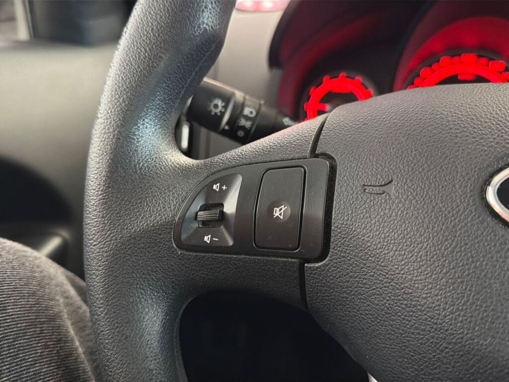 Kia Ceed 2010 Punainen