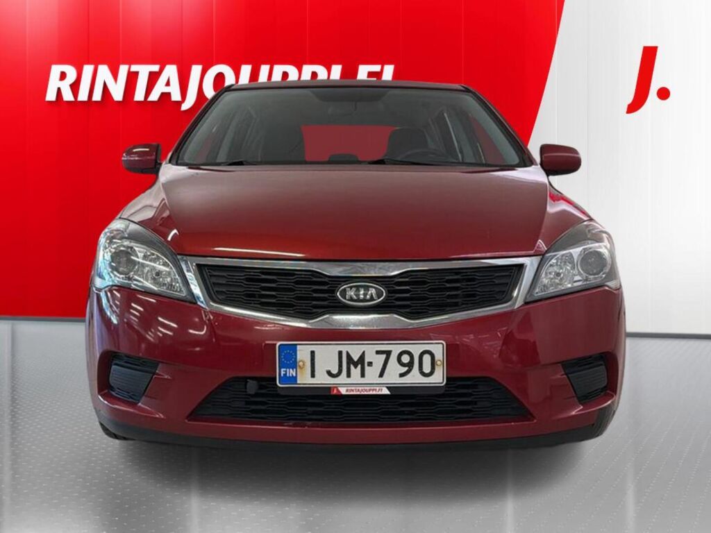 Kia Ceed 2010 Punainen