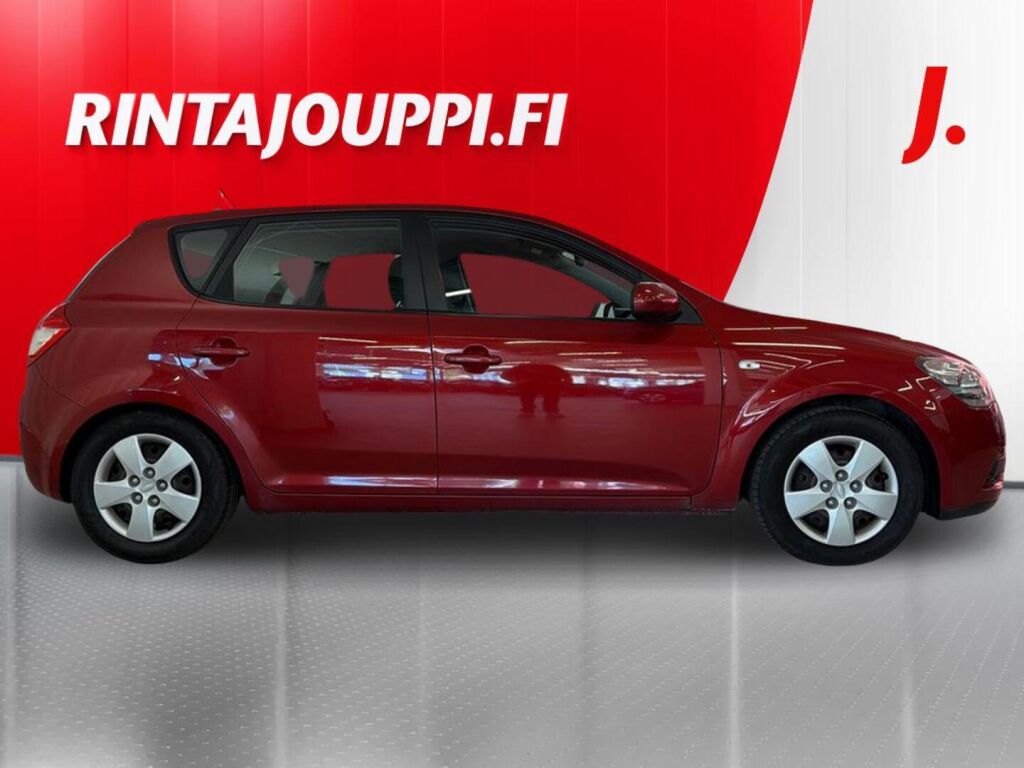 Kia Ceed 2010 Punainen