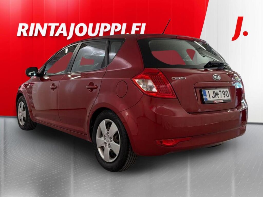 Kia Ceed 2010 Punainen