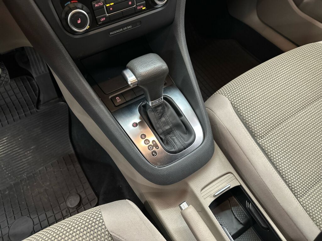 Volkswagen Golf 2010 Hopea