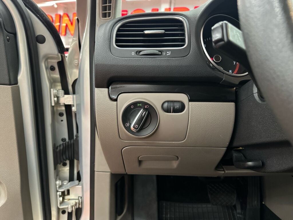 Volkswagen Golf 2010 Hopea