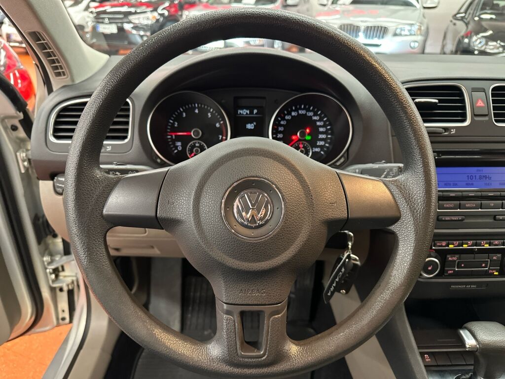 Volkswagen Golf 2010 Hopea
