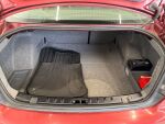 BMW 320 2010 Punainen