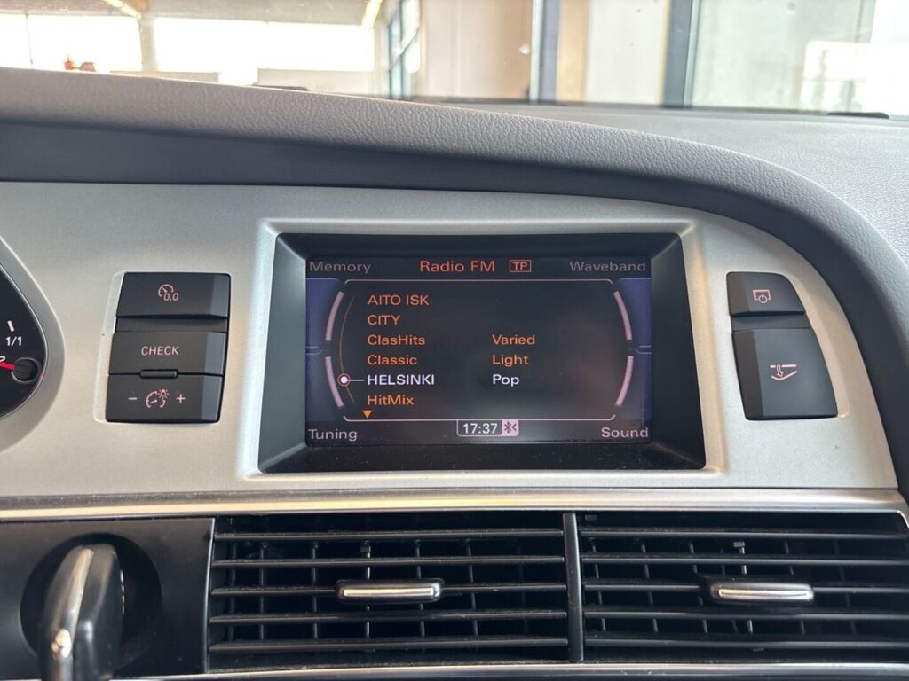 Audi A6 2010 Musta