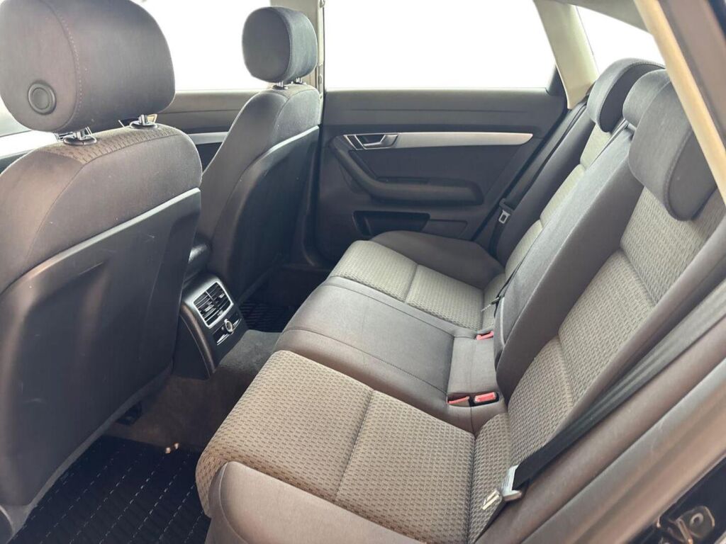 Audi A6 2010 Musta