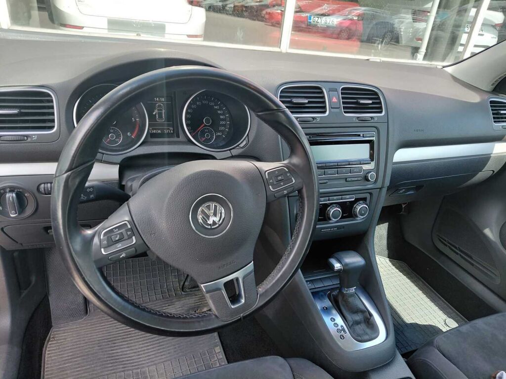 Volkswagen Golf 2010 Hopea