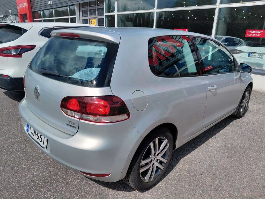 Volkswagen Golf 2010 Hopea