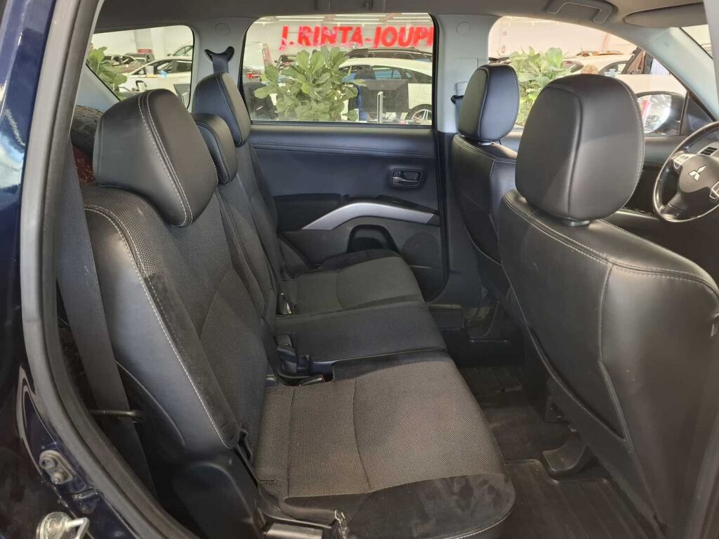 Mitsubishi Outlander 2011 Sininen