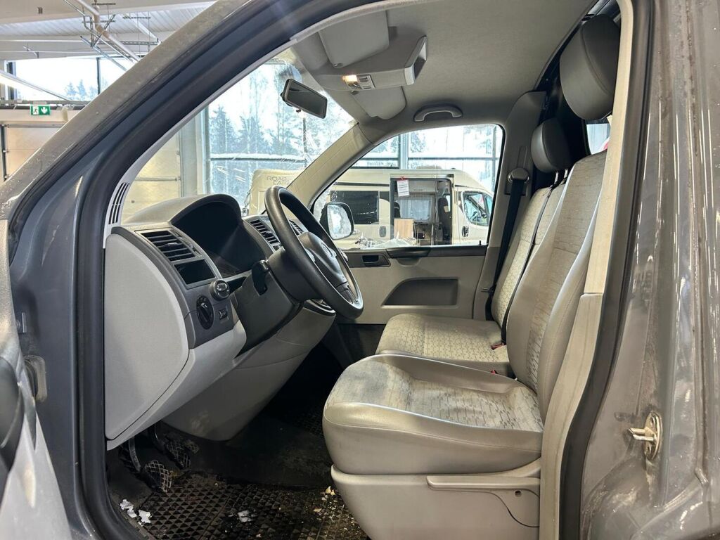 Volkswagen Transporter 2010 Harmaa