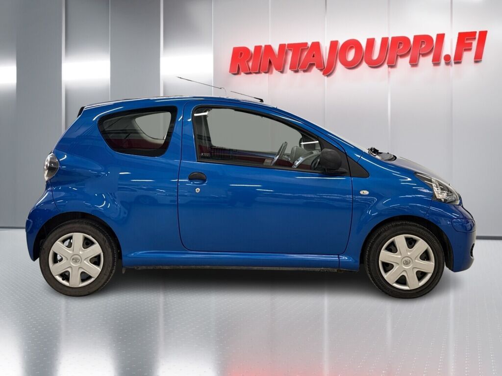 Toyota AYGO 2010 Sininen