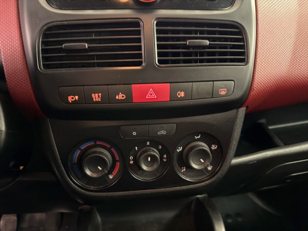 Fiat Doblo 2011 Musta