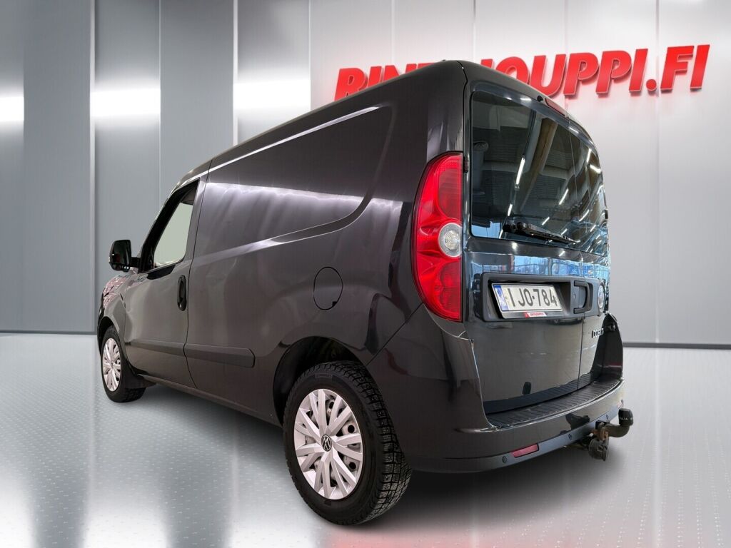 Fiat Doblo 2011 Musta