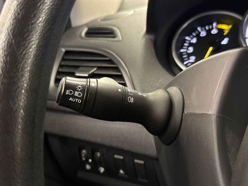 Renault Megane 2010 Ruskea (beige)