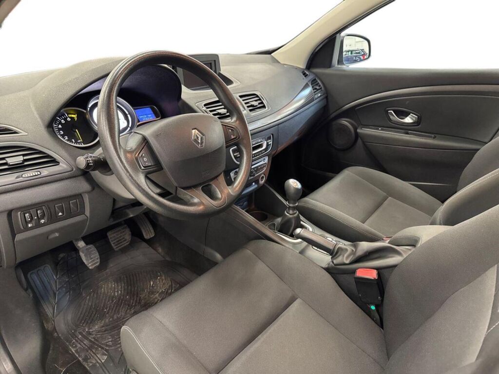 Renault Megane 2010, photo 7/25