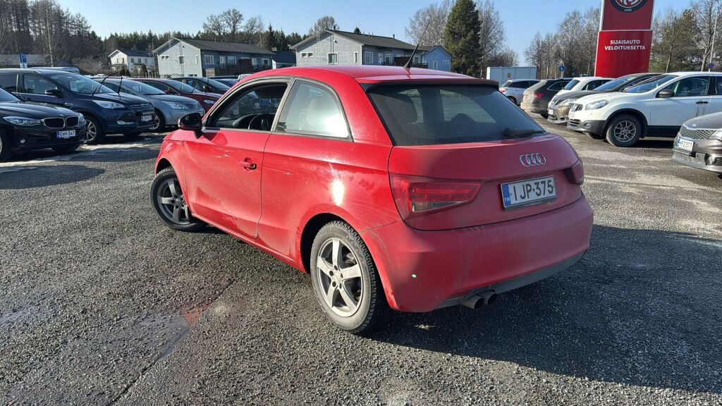 Audi A1 2010 Punainen