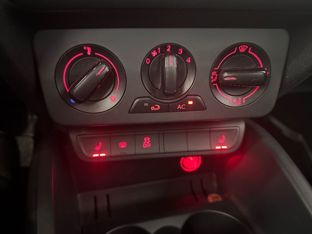 Audi A1 2010 Punainen